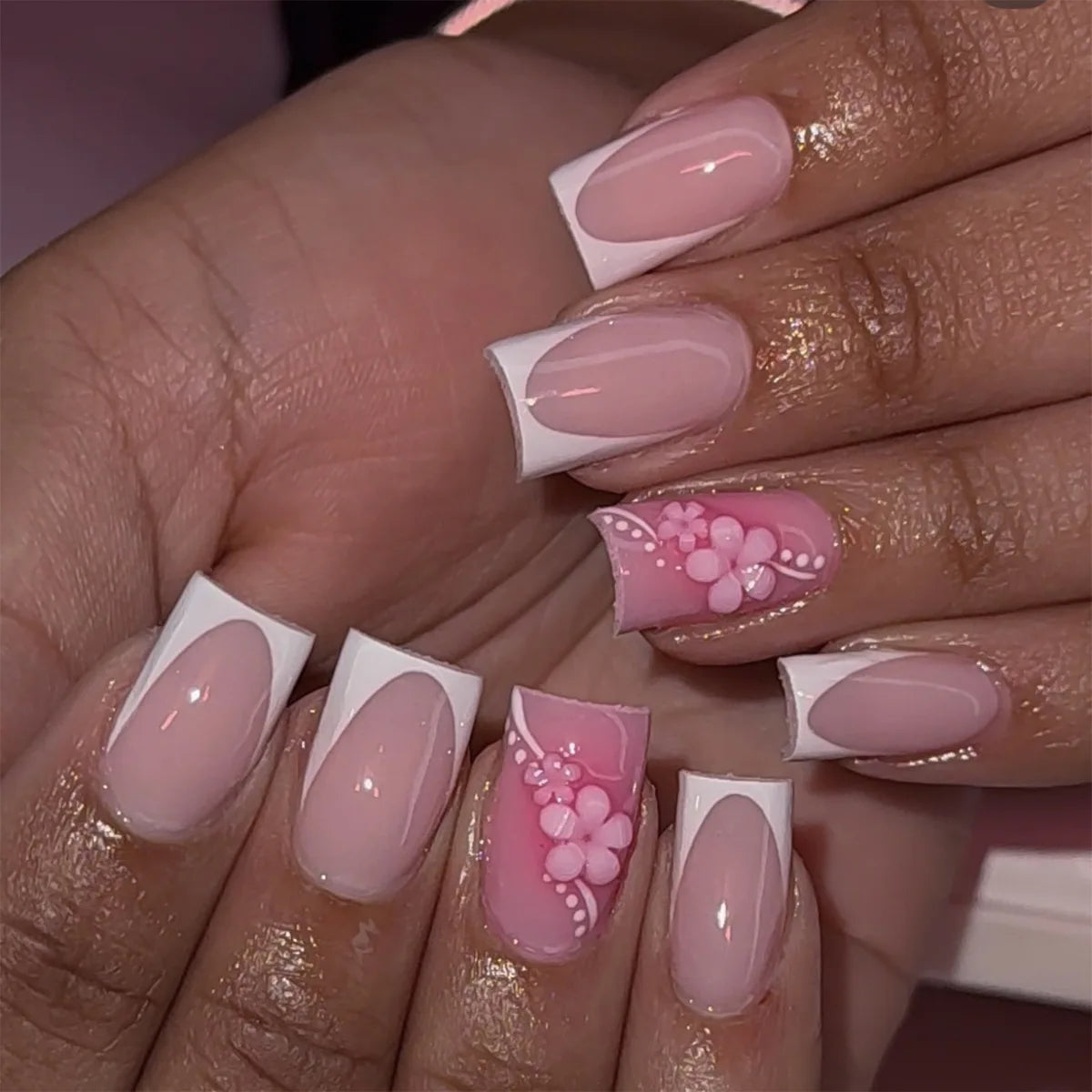 24pcs Short French Press on Nails with 3D Flower Design Fake Nail Tips Wearable Full Cover European Coffin Ballet Fake Nails
