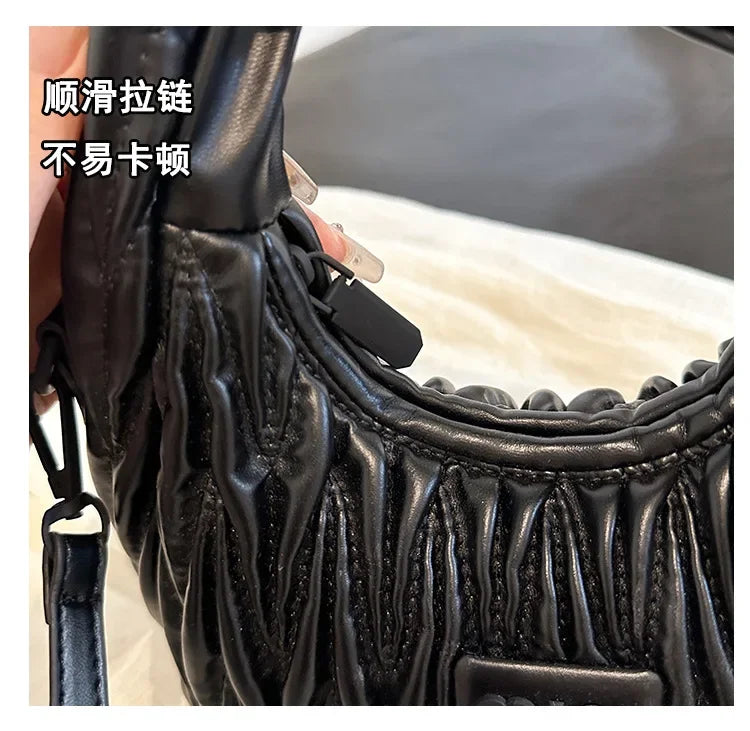 2025 New! Women's Niche Pleated Dumpling Bag – Mini Portable, Summer Trendy, Lightweight Fabric & Easy-Carry Messenger