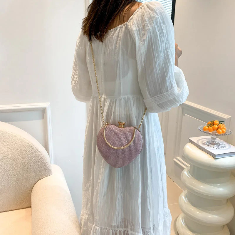 Evening Clutch Bag Women Bag Shiny Handbag Heart Shape Metal Clutches Bag Fashion Chain Shoulder Crossbody Bag Luxury Lady Purse