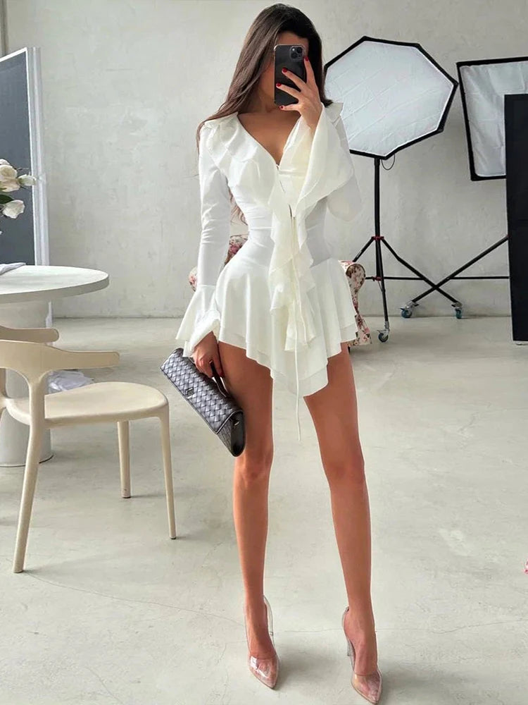 Weird Puss Irregular Hem Dress Women Tierred Y2K Flare Sleeve V-Neck Bandage Stretch Elegant Birthday Party Chic Hipster Bodycon