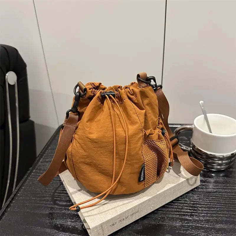 Luxury Rhinestone Bucket Bag Fashion Chain Shoulder Crossbody Bag For Women Personality Versatile Temperament Shoulder Bag