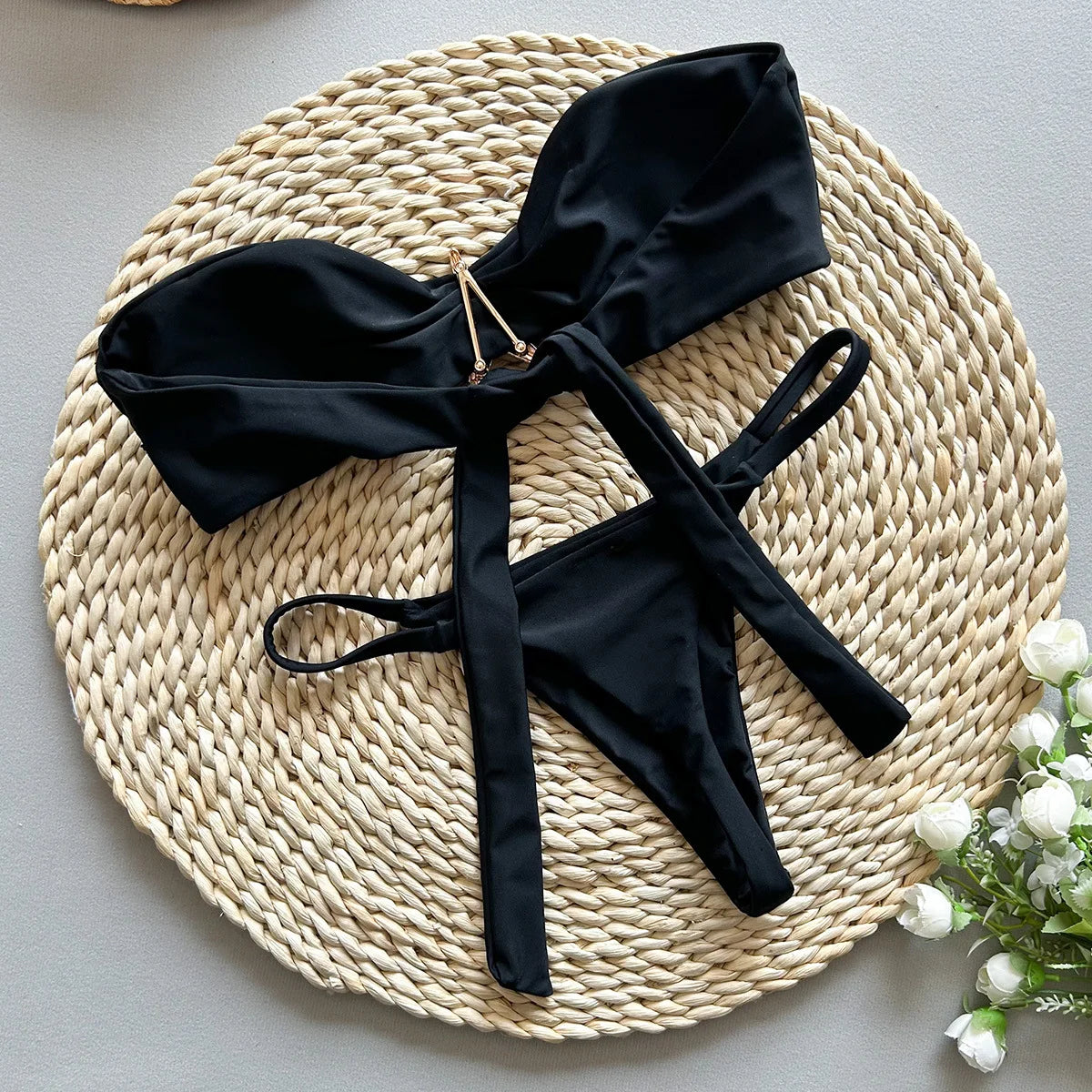 Sexy Women's Bikini Solid Color Strapless Split Swimsuit