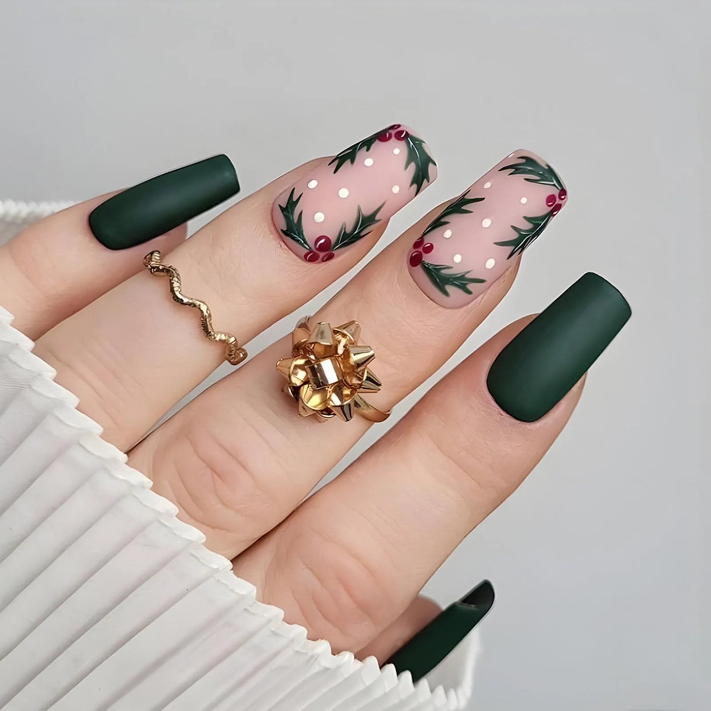 24pcs Glitter Pink Sequins Fake Nails 2025 Halloween Scary Skull Love Print False Nails Wearable European Ballet Press on Nails