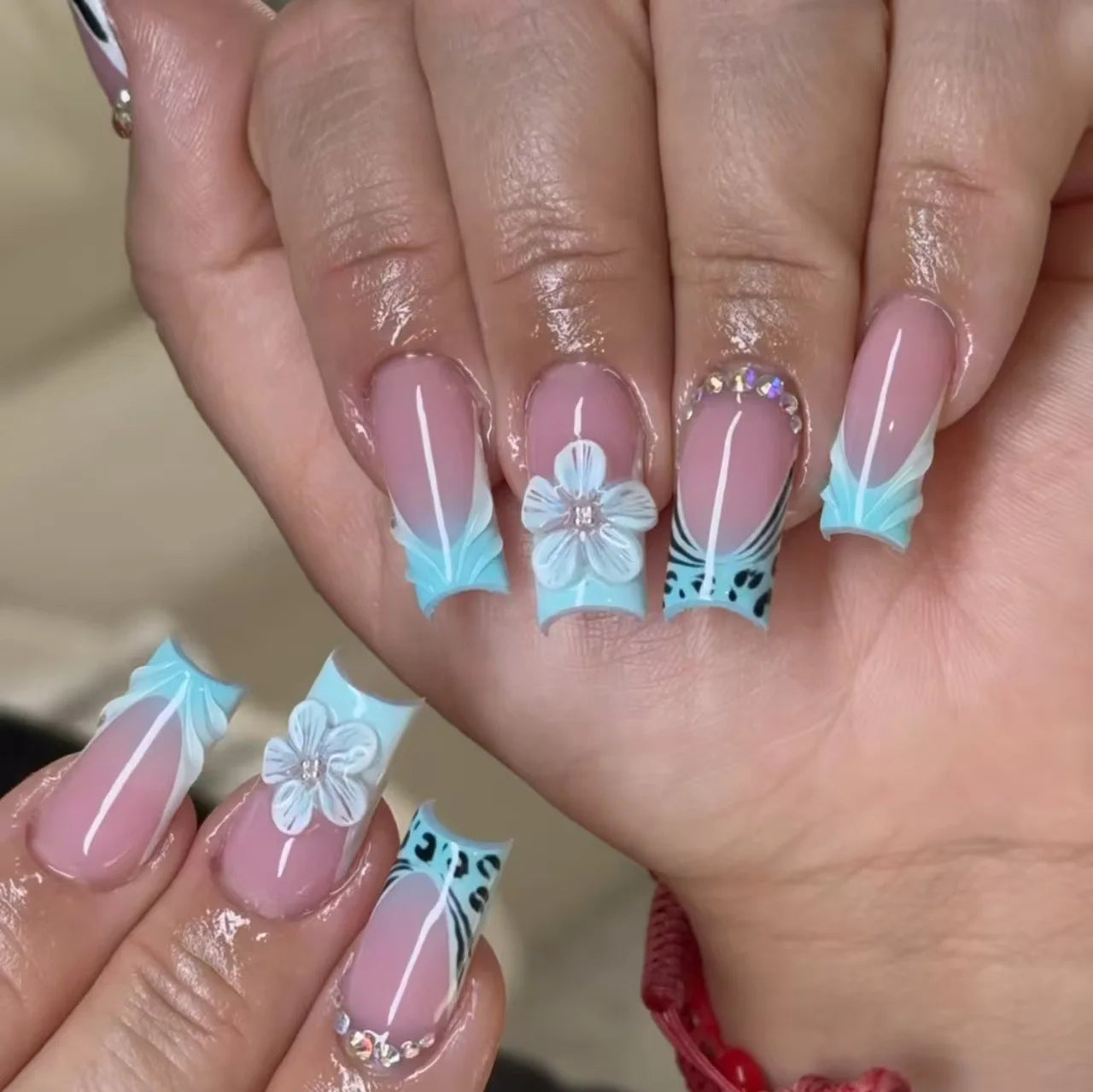 24pcs Blush Pink French Press On Nails Hand-painted White Flower Gold Ball Designs Fake Nail Short Square Korean False Nail Tips